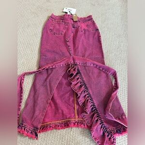 Cormio Skirt. Fits like a 27.